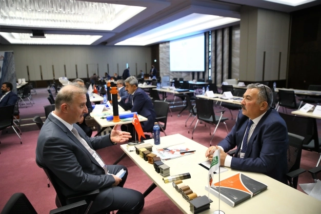 Karabağ’ın imarı için 30 ülkeden bin iş insanı buluştu