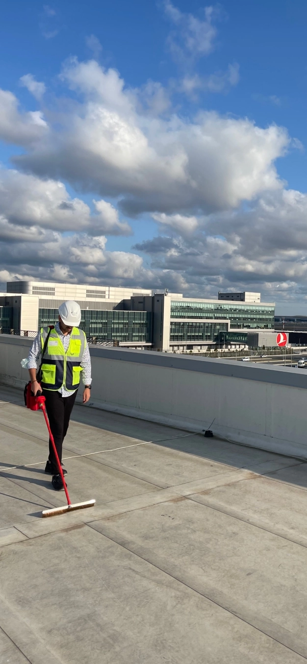 Yüksek voltajla su yalıtım testi