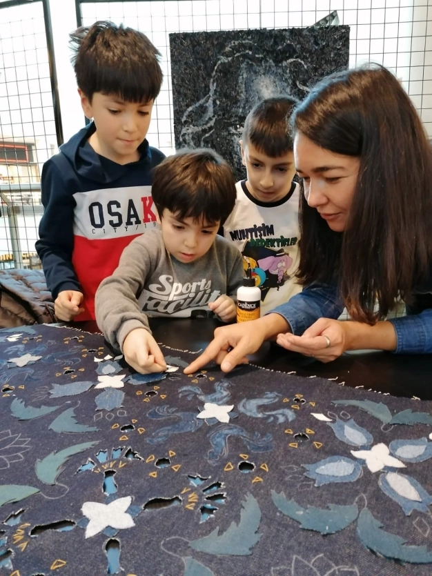 0 noktasında atığın sanata dönüştüğü sergi