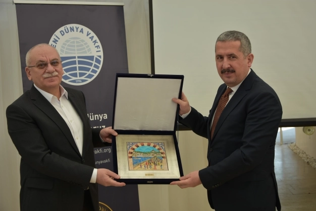 Üniversitelilere yeni ekonomi dersi