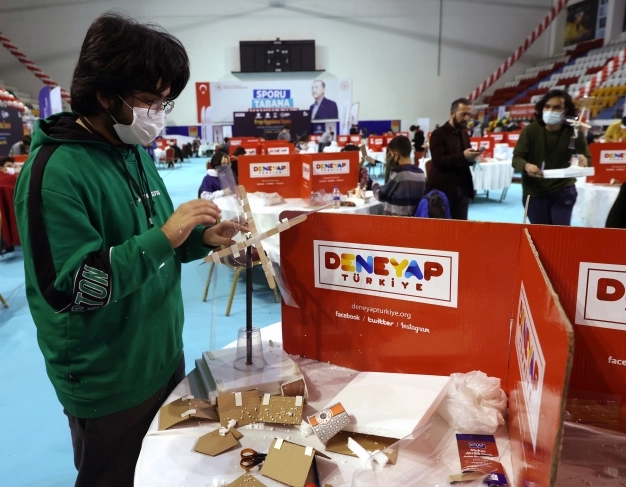 Gençler Deneyap’a akın etti