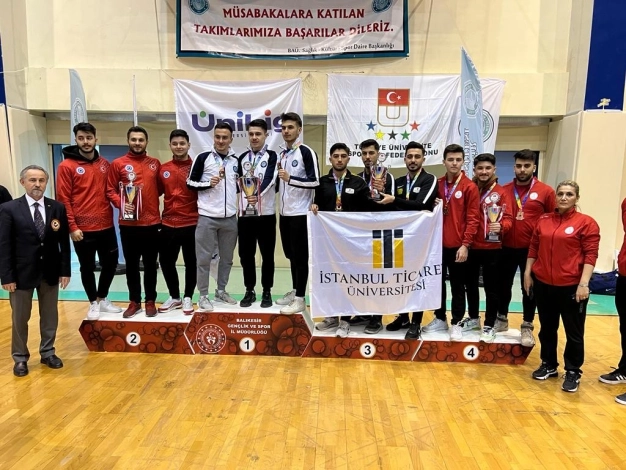 Karate şampiyonasında büyük başarı