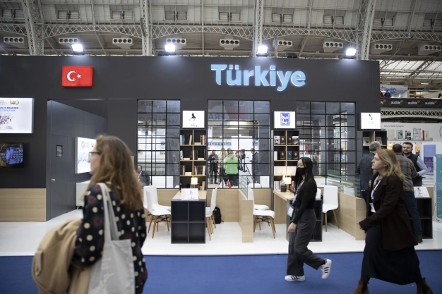 Londra Kitap Fuarı'nda Türkiye standı büyük ilgi görüyor