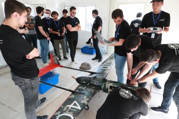 Savunma sanayi genç mühendislerle uçacak