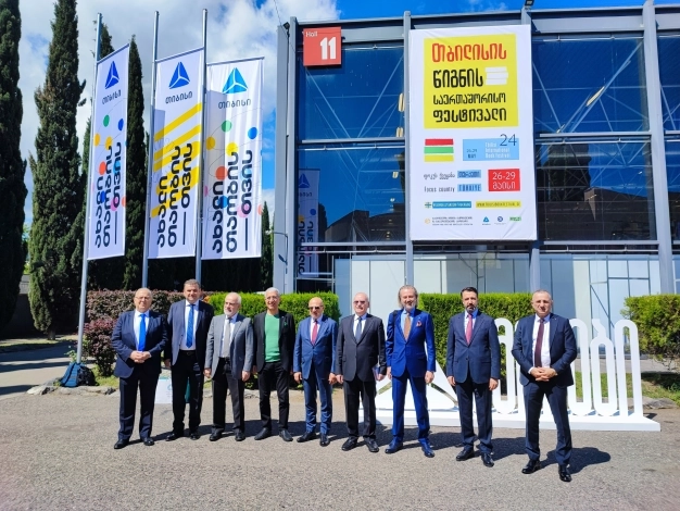 Türkiye yayıncıları Gürcistan’ın odağında: Tiflis’te kültürel işbirliğine kitapla giriş yapıyoruz