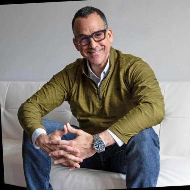 Milyar dolarlık İK platformu