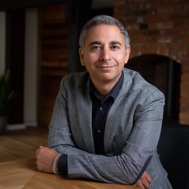 Milyar dolarlık İK platformu