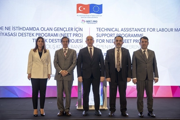 Eğitimde ya da iş gücünde yer almayan gençler için destek programı