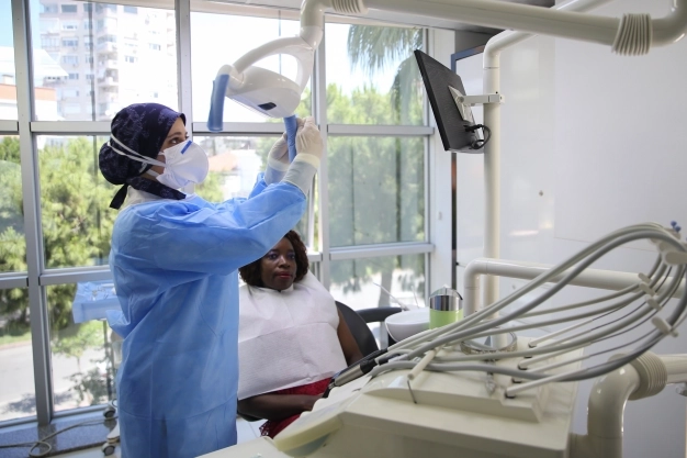 Mesleki uzmanlaşmayla sağlık turizminde gelir 10’a katlanacak