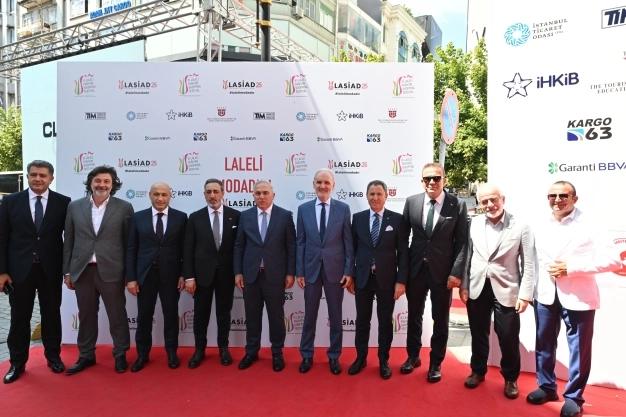 Tekstil dünyası Laleli’de buluştu