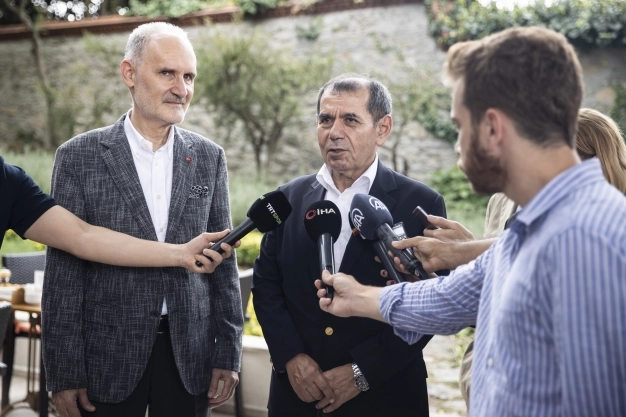 Galatasaray Kulübü Başkanı Özbek, İTO üyeleriyle kahvaltıda bir araya geldi