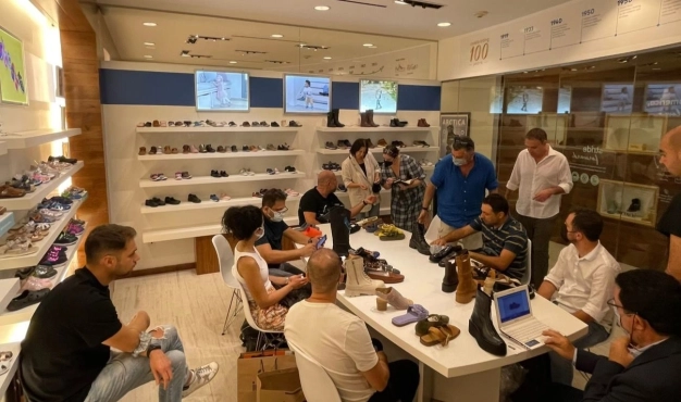 Ayakkabıda en büyük pazara kümelenme ile giriliyor