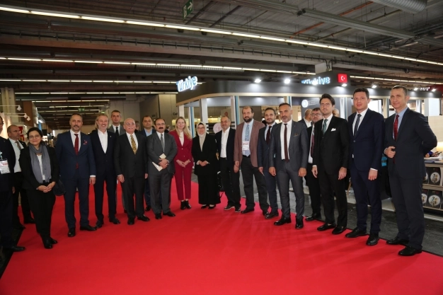 Türk yayıncıları Frankfurt vitrininde