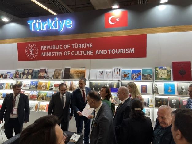 Türk yayıncıları Frankfurt vitrininde