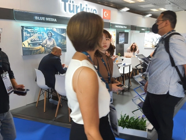 Türk dizileri MIPCOM’da sahneye çıktı