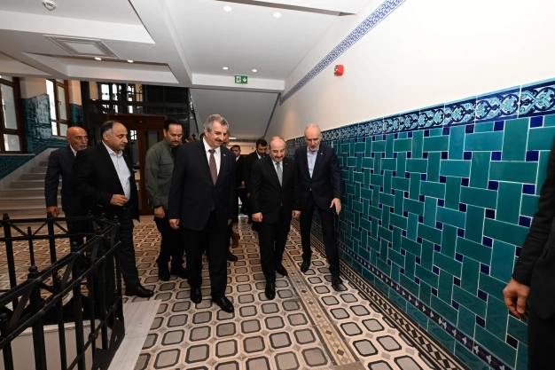 Bakan Varank Liman Hanı’nı ziyaret etti