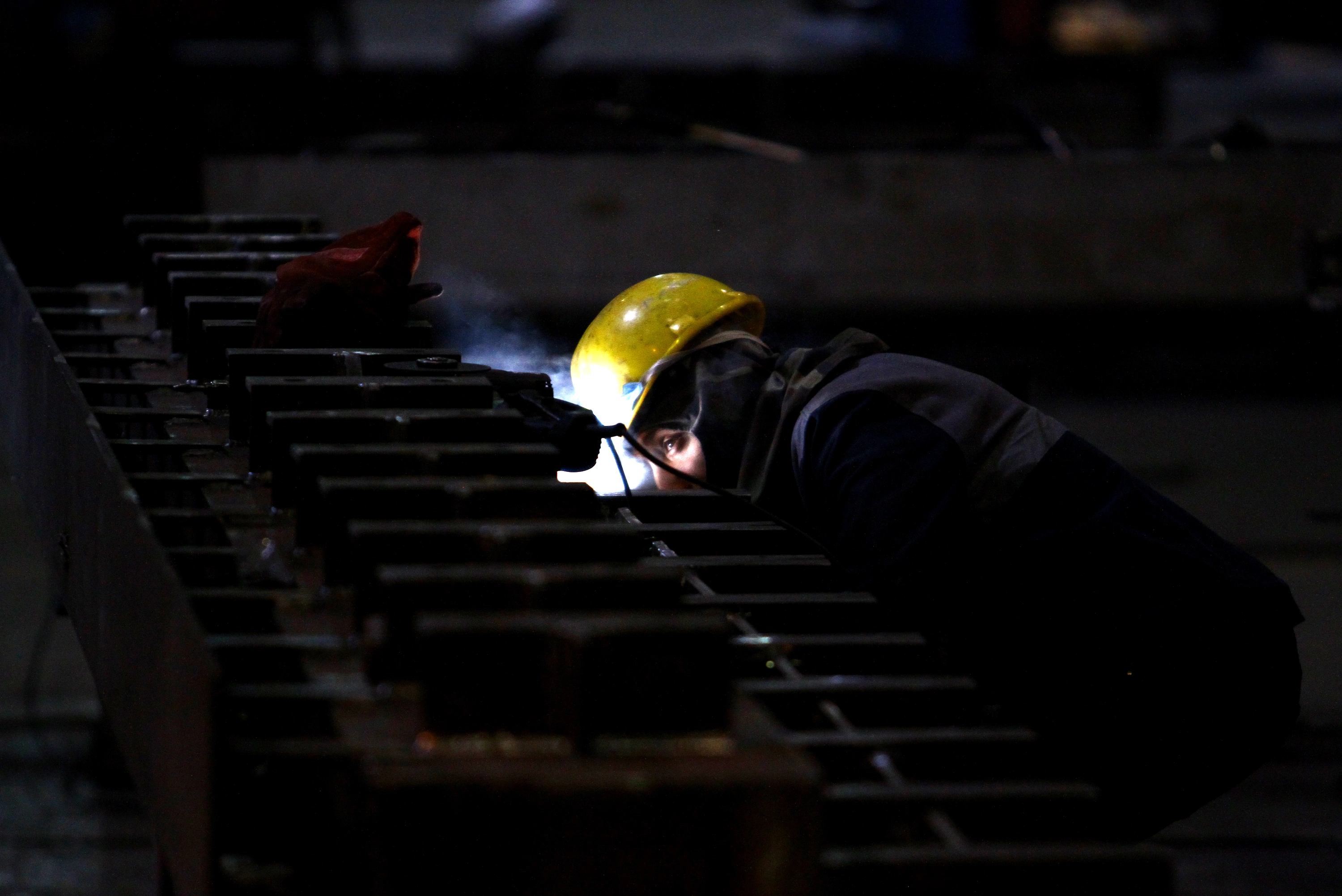 Sanayi üretimi ekimde aylık bazda yüzde 2,4, yıllık bazda yüzde 2,5 arttı